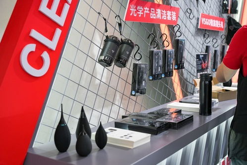 p e 2024展会报道 vsgo展台展示未发布新品背包